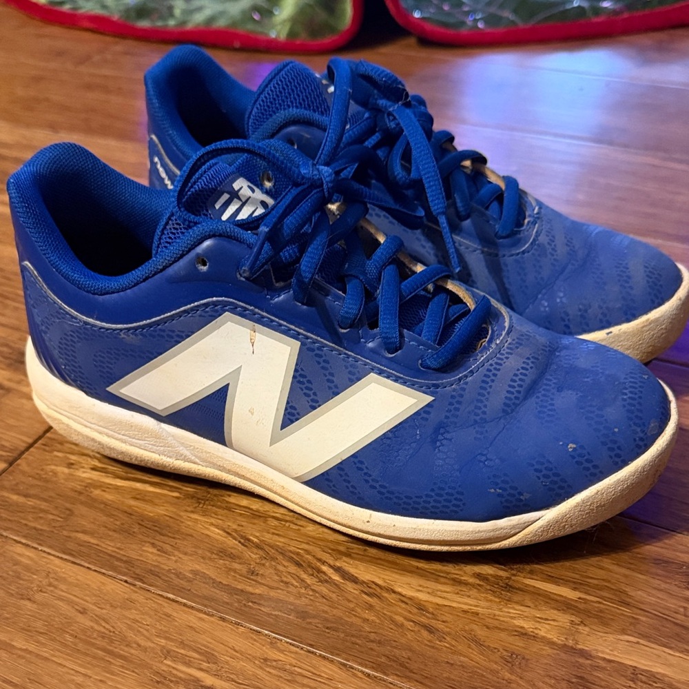 New Balance Kids Royal Blue cleats